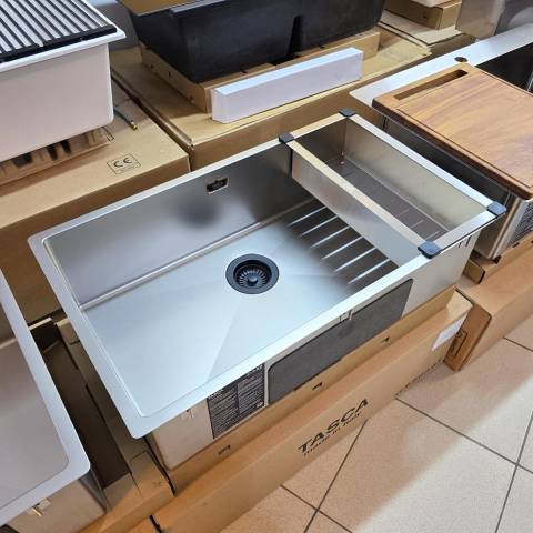 Chiuveta bucatarie inox CookingAid TASCA CANOVA CA70 DuriX mata, rezistenta la zgarieturi si ventil/preaplin negru, cu montaj pe blat, sub blat sau la nivelul blatului si accesorii montaj [13]