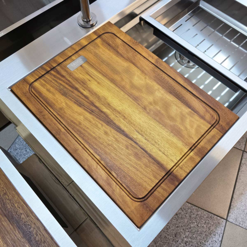 Chiuveta bucatarie inox CookingAid TASCA Harmony 116IF WORKSTATION cu 6 accesorii: tavita scurgere glisanta, tocator lemn Iroko, gratar scurgere glisant, dus extractibil cu pulverizator, dozator deter [9]