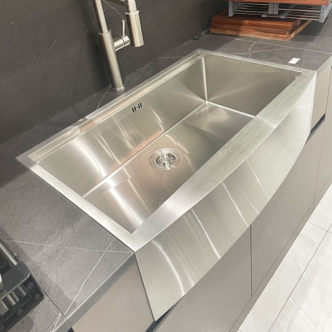 Chiuveta bucatarie inox cu front vizibil CookingAid FARMHOUSE Apron Large Workstation cu scurgator vase/paste/fructe, gratar rulabil inox, dozator sapun, tocator Sapele si accesorii montaj [15]