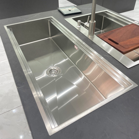 Chiuveta bucatarie inox HORECA CookingAid Infinity Undermount Workstation, montaj pe/sub blat, cu dozator detergent, tavita vase/paste/fructe, scurgator plat inox, gratar rulabil inox, tocator lemn Sa [7]