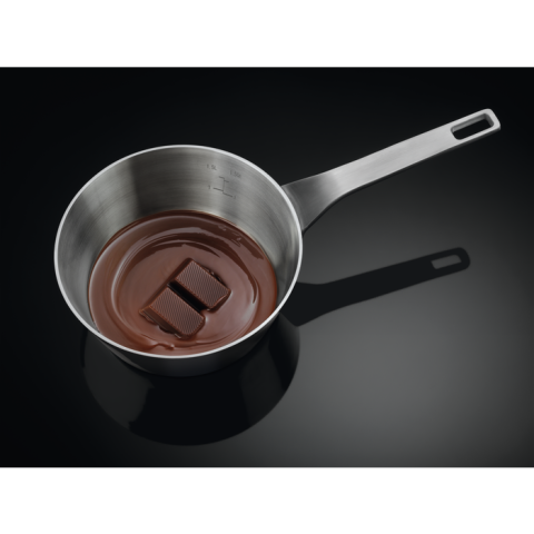 Plita electrica, Electrolux, EIV634, 60 cm, 4 zone de gatit, Negru [6]