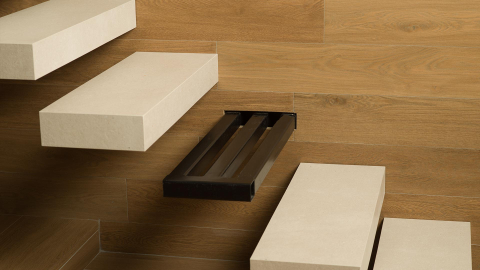 Amenajari interioare si exterioare - scari flotante porcelanosa