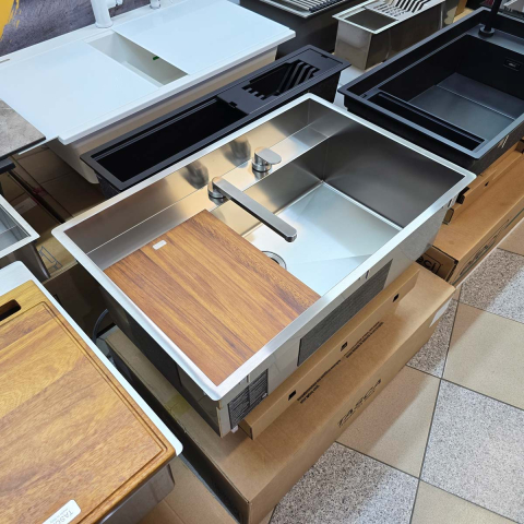 Set chiuveta bucatarie inox CookingAid TASCA PHANTOM BACK PT74 INVISIBLE cu baterie telescopica Tasca Nando si tocator lemn Iroko [15]