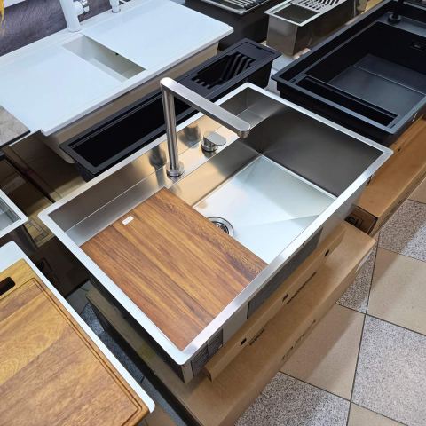 Set chiuveta bucatarie inox CookingAid TASCA PHANTOM BACK PT74 INVISIBLE cu baterie telescopica Tasca Nando si tocator lemn Iroko [20]