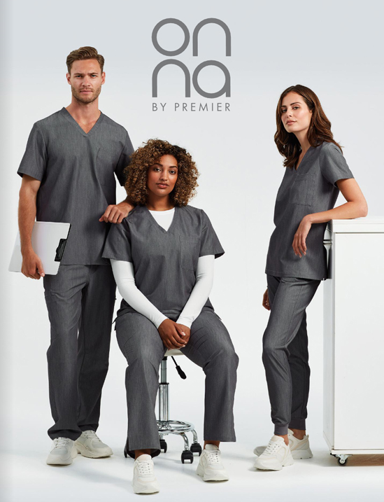 Onna, uniforme medicale profesionale