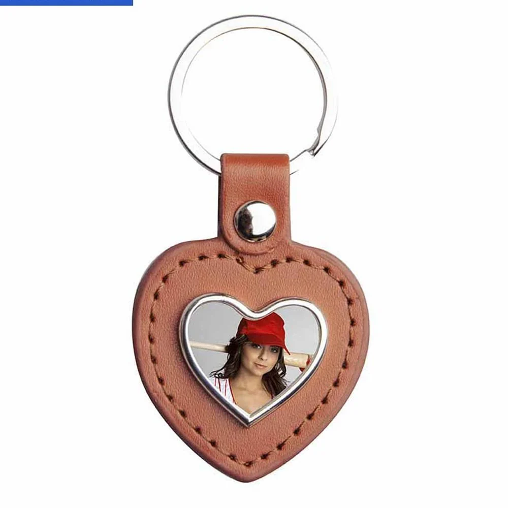 Brelocuri - Breloc piele cu pandantiv metalic