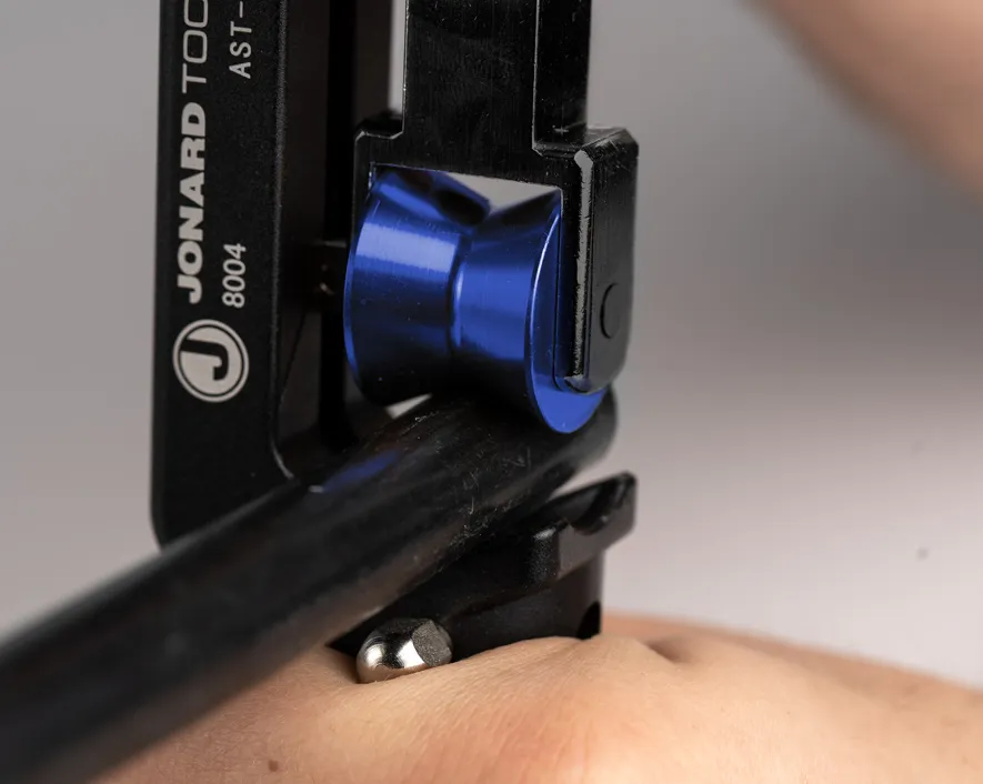 Cutit pentru indepartat mantaua cablurilor armate de 4-28mm [3]