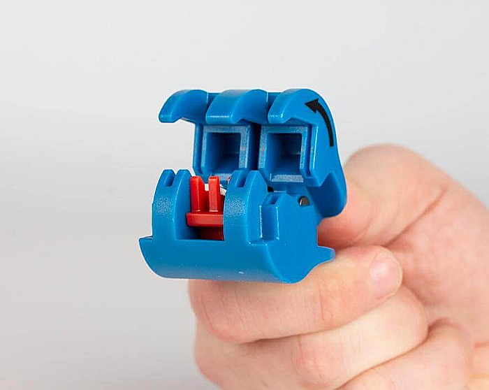 Guided Duct Cutter for thin walled microducts (1 - 1.2 mm) [4]
