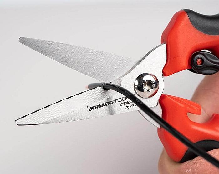 Heavy Duty Scissor With Wire Stripper [10]