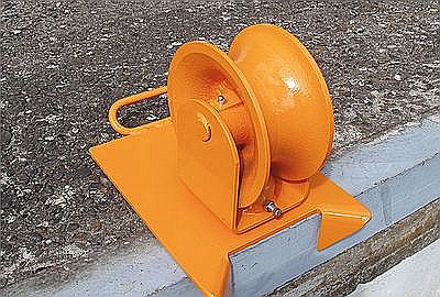 Ghidaje cabluri - Ghidaj cablu cu rola pivotanta Lancier cu latimea de 86mm
