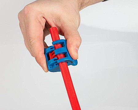 Guided Duct Cutter for thin walled microducts (1 - 1.2 mm) [5]