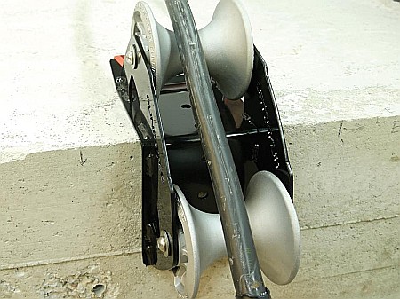 Ghidaj cablu cu 2 role, 90 grade, Ø rola 130 mm, Ø max cablu 100 mm, max 1500 kg [4]