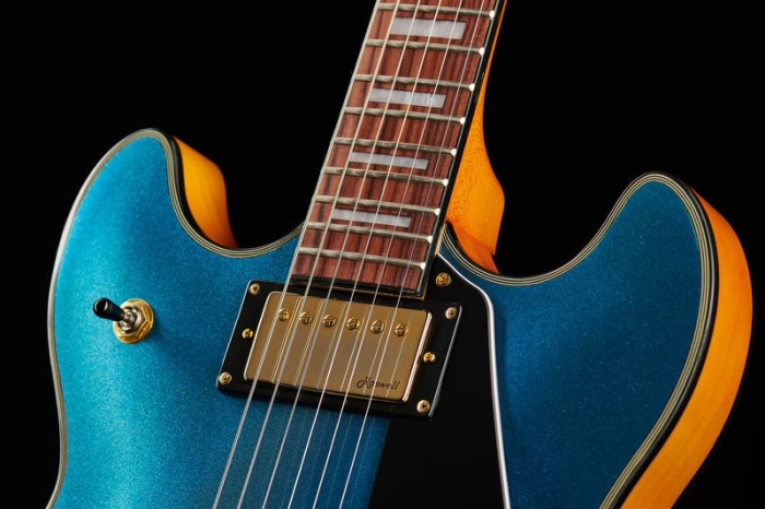Harley Benton HB-35Plus Metallic Blue [9]