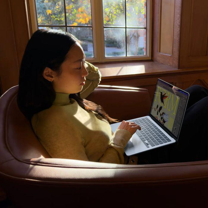 MA13 M5 CPU-10/GPU-10/24GB/1TB INT BL [5]