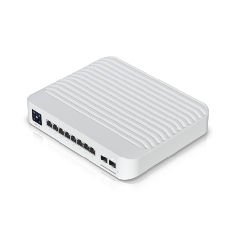 UBIQUITI UNIFI PRO SWITCH USW-PRO-8-POE [2]