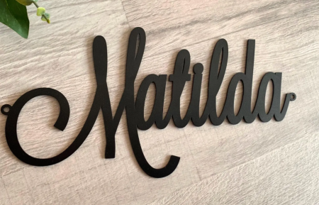 Elemente debitate laser - decorațiune-metalică-personalizată-nume-tăiere-laser.jpg