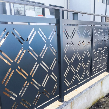 Panouri gard - gard-decupat-laser-model-modern-ploiesti.jpg