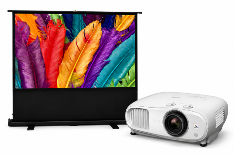 Videoproiectoare laser și cu lampă, pentru orice sală - Pachet de proiecție Epson EH-TW7000 + Ecran Portabil Pull-Up Blackmount 110"' - TG26 TW7000-TG26, 3000 lumeni ANSI, 4K UHD 3840 x 2160, 3LCD