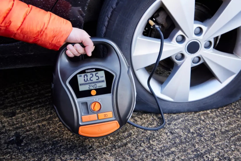 Echipamente Service - Compresor Portabil OSRAM TYREinflate 6000 cu Acumulator, max. 5.5 bar, Autostop, Cablu Retractabil 3.5m