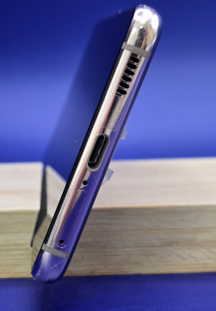 Samsung Galaxy S21 128GB 8GB RAM [4]