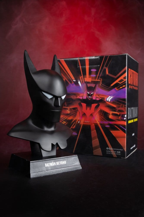 DC Direct Prop Replica 1/3 Batman Cowl (Batman Beyond Animated) 18 cm [14]