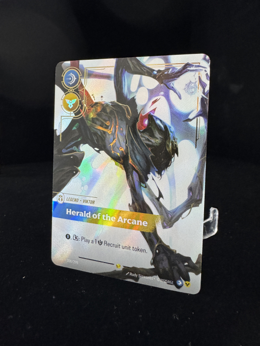 Viktor, Herald of the Arcane (V.2 - Showcase) OGN308 - EX | Riftbound Origins [4]