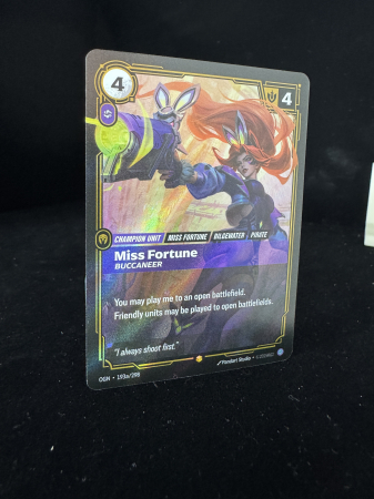 Miss Fortune, Buccaneer (V.2 - Showcase) OGN193 - NM | Riftbound Origins [2]