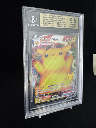 Pikachu VMAX (SWSH062) - Graded BGS 9.5 [GEM MINT] | Pokemon SWSH Black Star Promos [2]