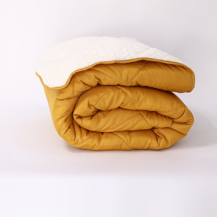 Pilota De Iarna Sherpa Mustar Cu Blanita – Moale Si Confort Absolut 200X210 Cm [1]