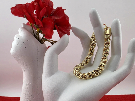 Bratara Cristiana [1]