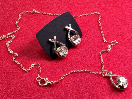 Seturi - Set Geanina auriu