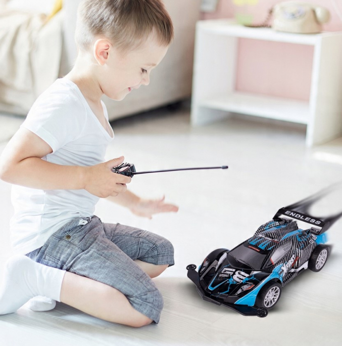 Mașină Stunt RC 1:16 – 4 Canale cu Lumină [5]