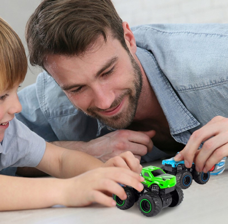 Set de curse cu mașinuțe metalice și lansatoare [9]