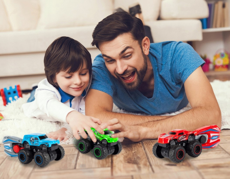 Set de curse cu mașinuțe metalice și lansatoare [4]