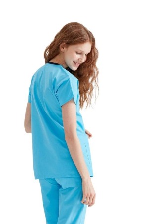 Costum medical unisex albastru deschis [2]