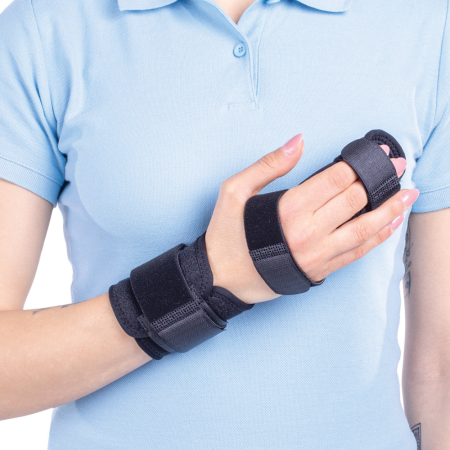 MANA - Orteza incheietura mana-deget fixa