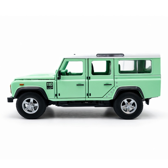 Machetă Auto Land Rover Defender 110 Verde, Metal, Scara 1:32 [3]