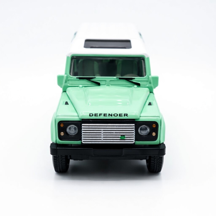 Machetă Auto Land Rover Defender 110 Verde, Metal, Scara 1:32 [2]