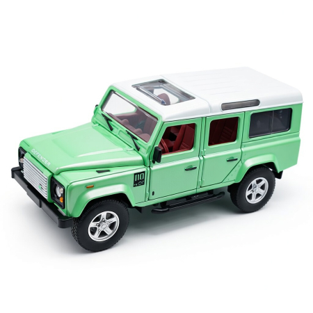 Machete Auto - Machetă Auto Land Rover Defender 110 Verde, Metal, Scara 1:32