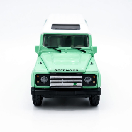 Machetă Auto Land Rover Defender 110 Verde, Metal, Scara 1:32 [1]