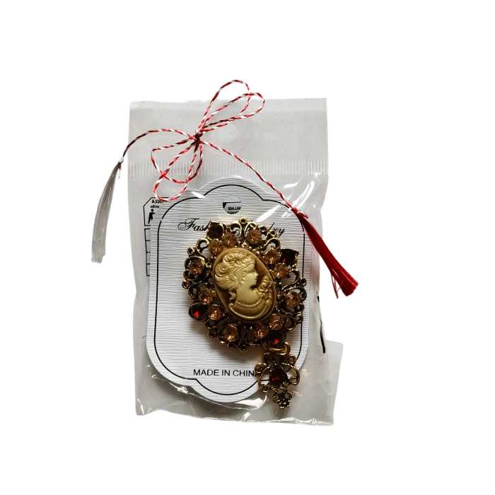 Martisor brosa camee aurie, model 27 [2]