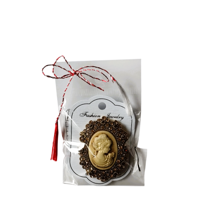Martisor brosa camee aurie, model 28, cu strasuri [1]