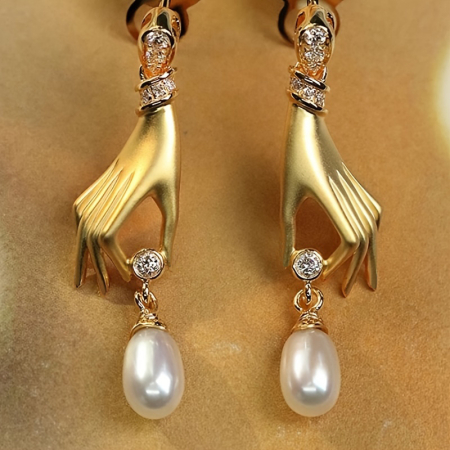 Cercei stil vintage placati cu aur de 18 K, cu perla si cristale de zirconiu [1]