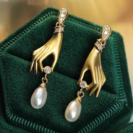 Cercei stil vintage placati cu aur de 18 K, cu perla si cristale de zirconiu [4]