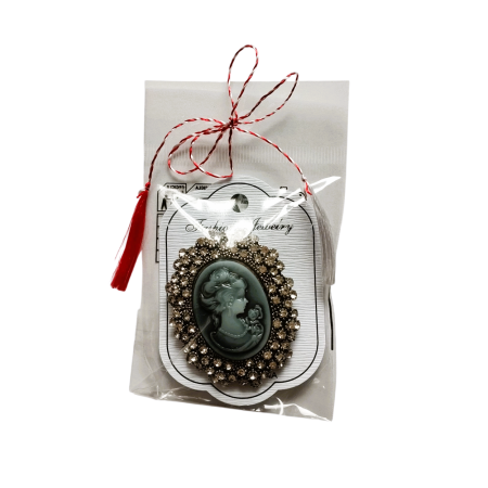 Martisor brosa camee argintie, model 29 [1]