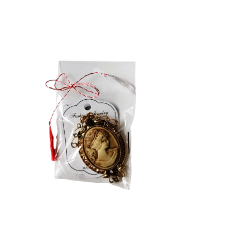 Martisor brosa camee aurie, model 30 [1]