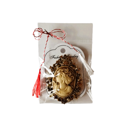 Martisor brosa camee aurie, model 13 [1]