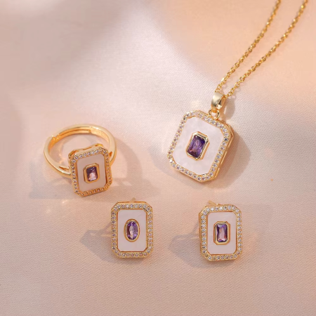 Produse - Set bijuterii vintage rectangulare, placate cu aur de 18 K, cu cristale de zirconiu violet. sidef si strasuri