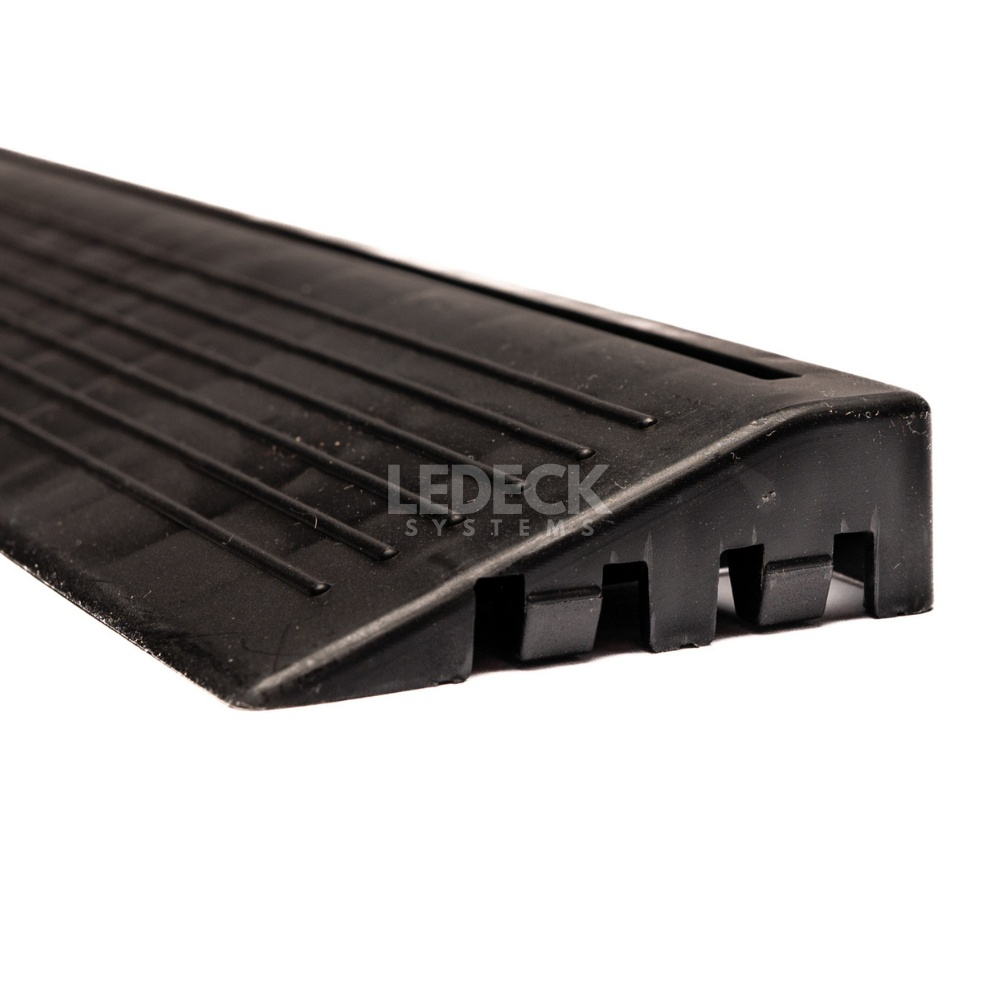 Rampa laterală cu prindere exterioară (mama) – Pardoseala Modulara Plastic PP – Negru [2]