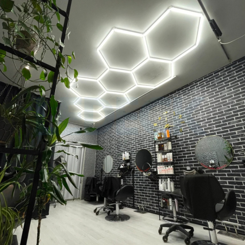 Lumină LED Hexagonală Modulară Custom – Sistem Extensibil Honeycomb pentru Spații Profesionale [9]